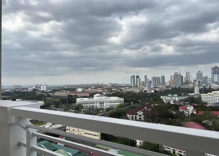 Bless View At 16th Hotel